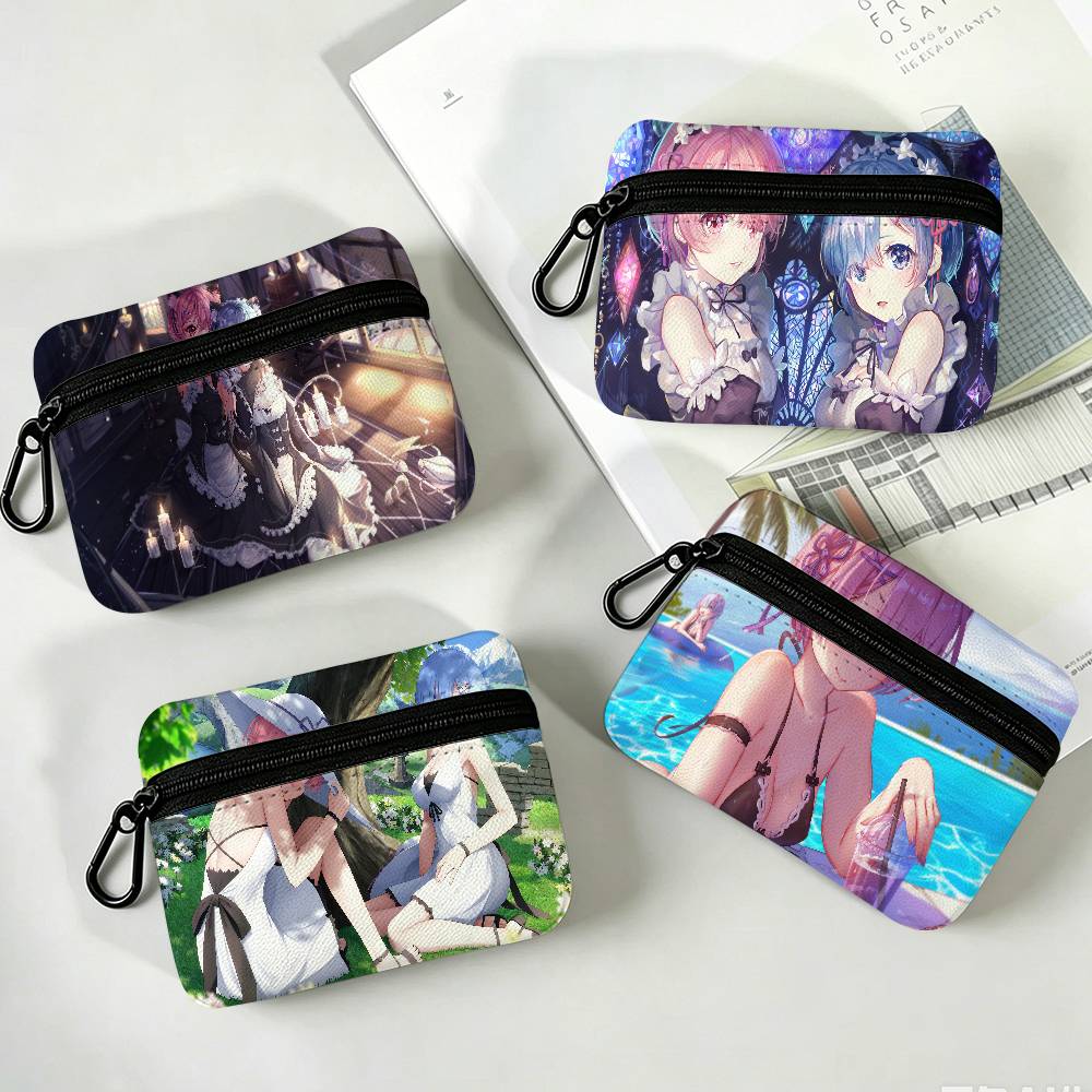 Gaming Accessories Shop - กระเป๋าใส่เหรียญลายอนิเมะ Re:Zero Rem สำหรับเล่นเกม กระเป๋าเก็บของขนาดกะทัดรัดพร้อมตะขอคาราบิเนอร์แบบถอดได้ สำหรับอุปกรณ์เสริมการช้อปปิ้งกลางแจ้ง